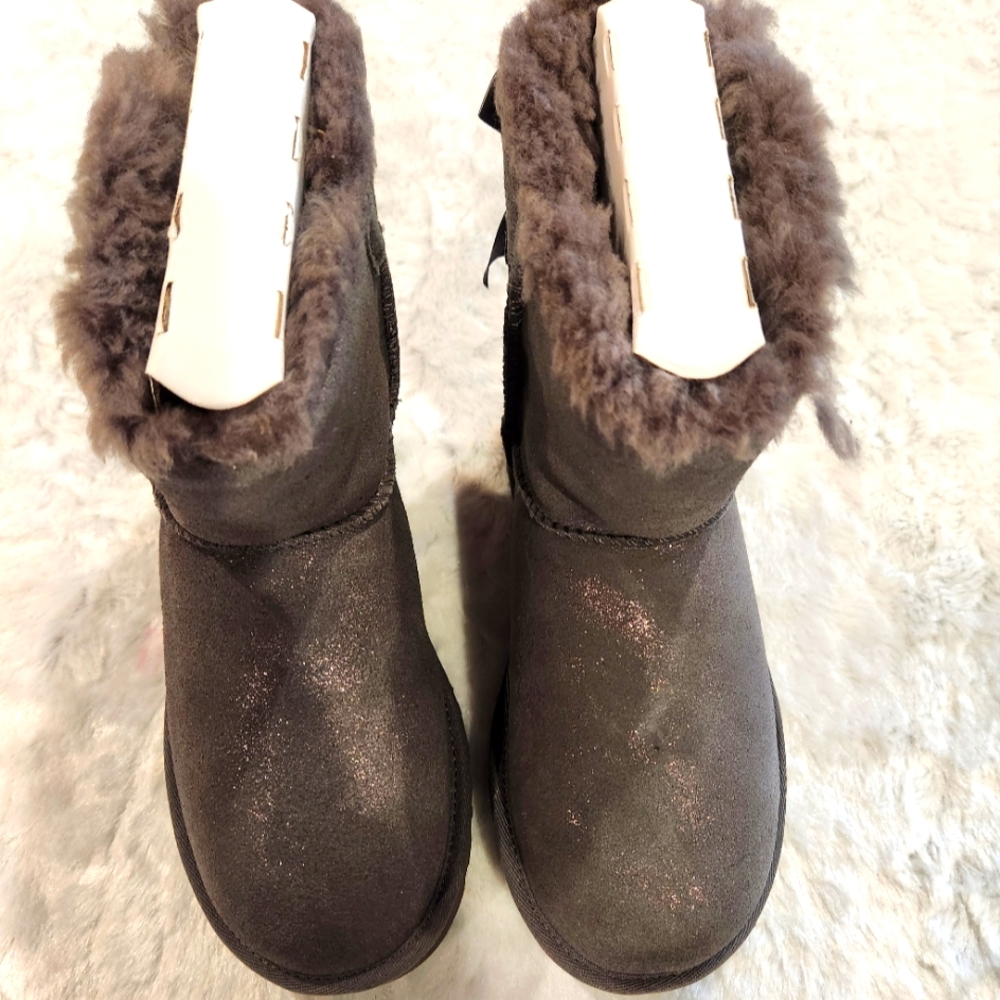 UGG Women's Mini Bailey Bow Boot